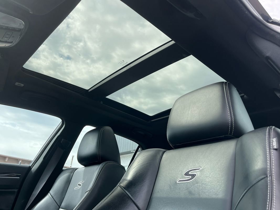 Used 2023 Chrysler 300 S image 30