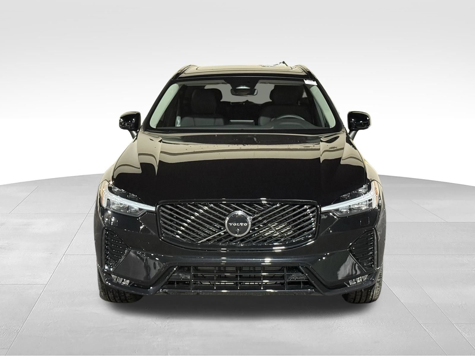 New 2026 Volvo XC60 B5 Plus w/ Protection Package Premier AWD/4WD image 9