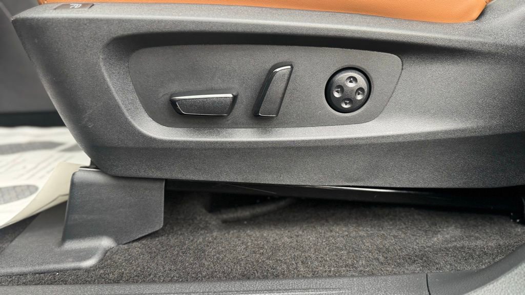 Used 2026 INFINITI QX60 Autograph w/ Dark Cargo Package image 17