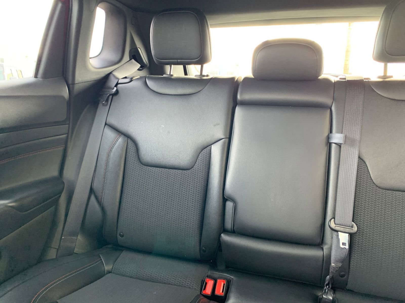 Used 2025 Jeep Compass Trailhawk image 38