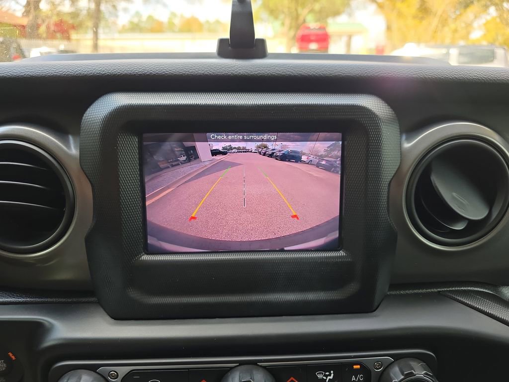 Used 2023 Jeep Wrangler Sport S image 24