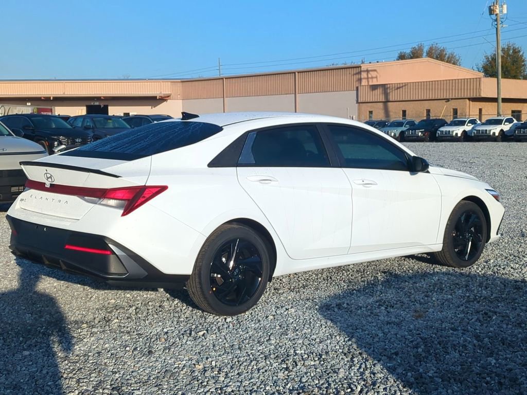 New 2026 Hyundai Elantra Sport image 5