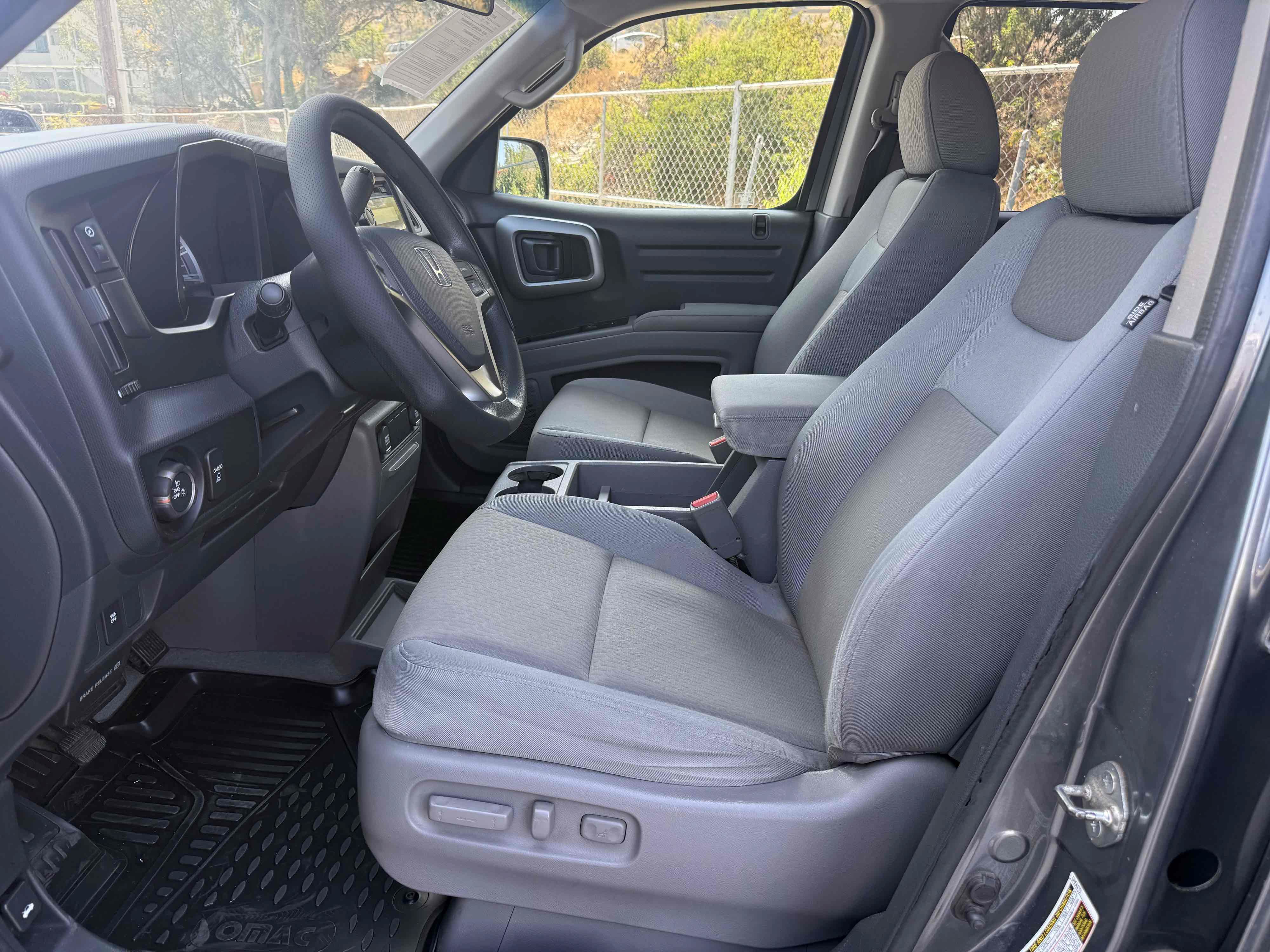 Used 2011 Honda Ridgeline RTS image 17
