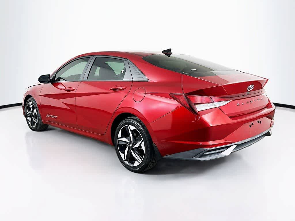 Used 2023 Hyundai Elantra SEL w/ Convenience Package FWD image 4