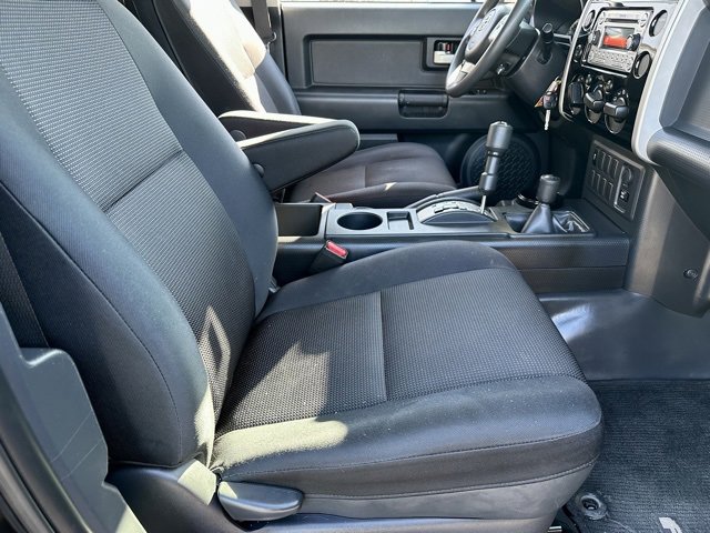 Used 2014 Toyota FJ Cruiser 4WD w/ Convenience Package image 24