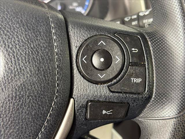 Used 2018 Toyota RAV4 LE AWD/4WD image 25