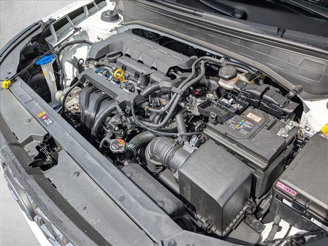 Used 2025 Hyundai Venue SEL image 24