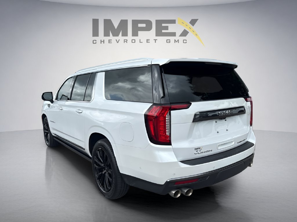 Used 2023 GMC Yukon XL Denali Ultimate w/ LPO, Floor Liner Package AWD/4WD image 3