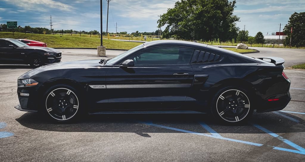 Used 2019 Ford Mustang GT Premium w/ California Special Package RWD image 8