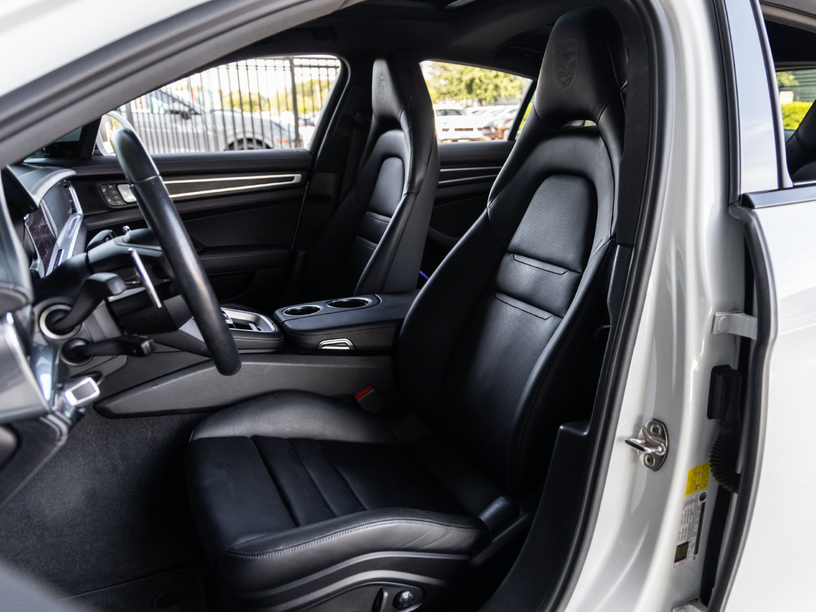 Certified 2023 Porsche Panamera 4 Platinum Edition AWD/4WD image 5