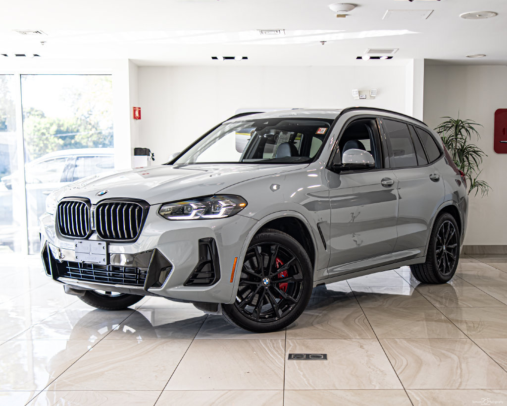 Used 2024 BMW X3 xDrive30i AWD/4WD image 1