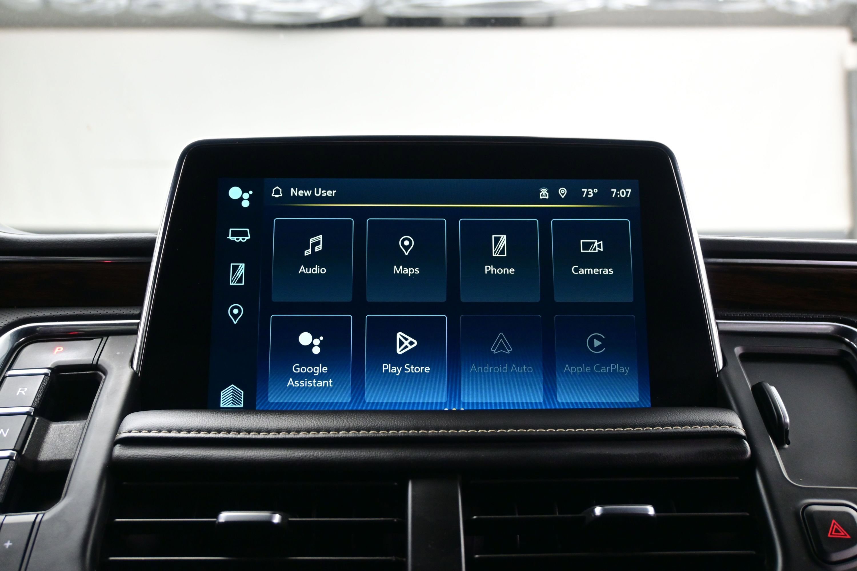 Used 2023 Chevrolet Suburban Premier AWD/4WD image 19