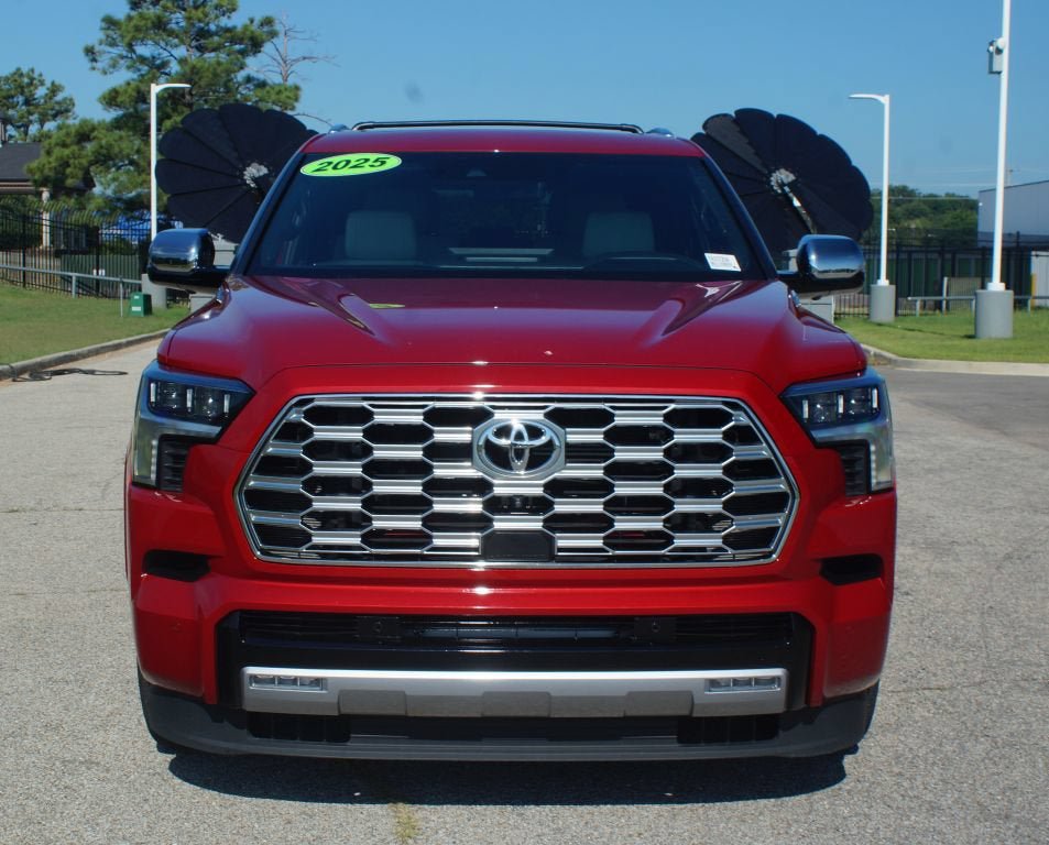 Used 2025 Toyota Sequoia Capstone AWD/4WD image 26