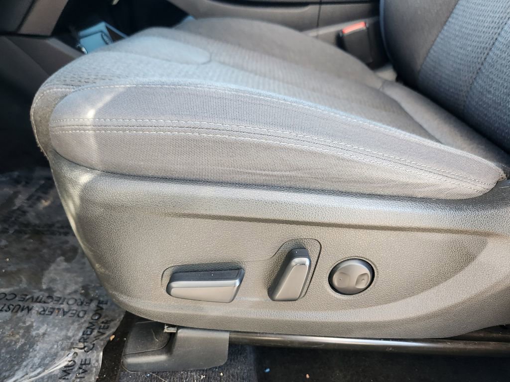 Used 2023 Hyundai Santa Fe SEL image 14
