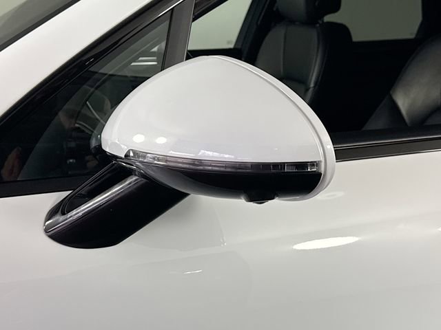 Used 2021 Porsche Macan S image 19