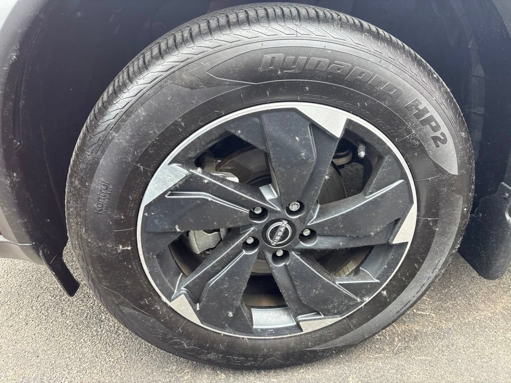 Certified 2026 Nissan Rogue SV AWD/4WD image 26