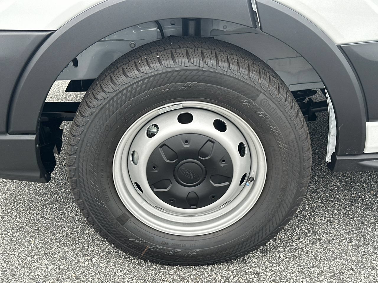 New 2026 Ford Transit 250 148 Medium Roof w/ Load Area Protection Package RWD image 12