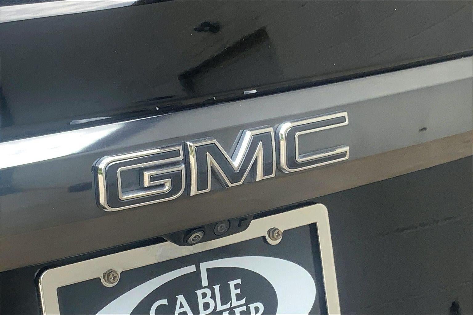 Used 2024 GMC Yukon XL Denali Ultimate AWD/4WD image 32