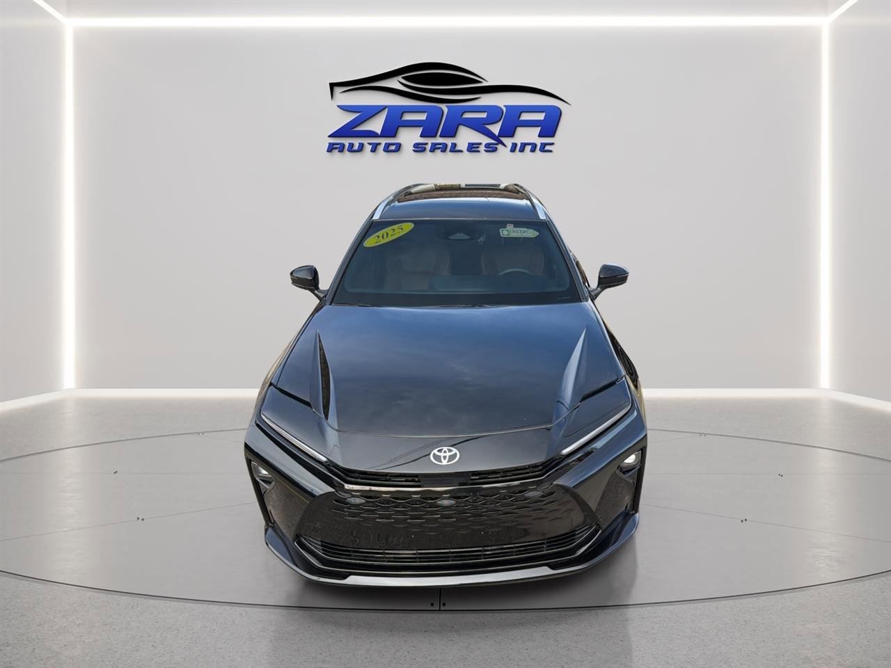 Used 2025 Toyota Crown Signia AWD/4WD image 10