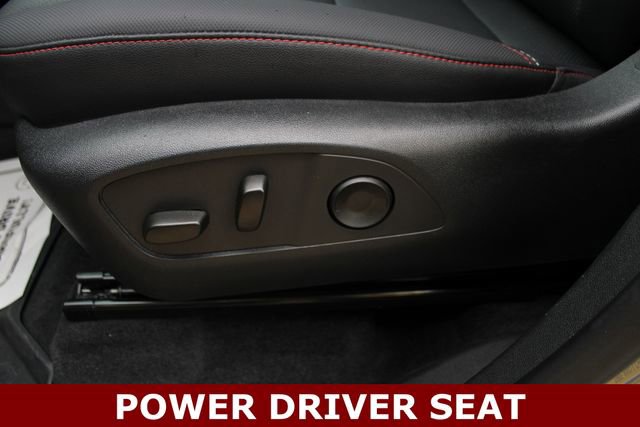 Used 2025 Chevrolet Traverse Z71 w/ Driver Confidence Package AWD/4WD image 3