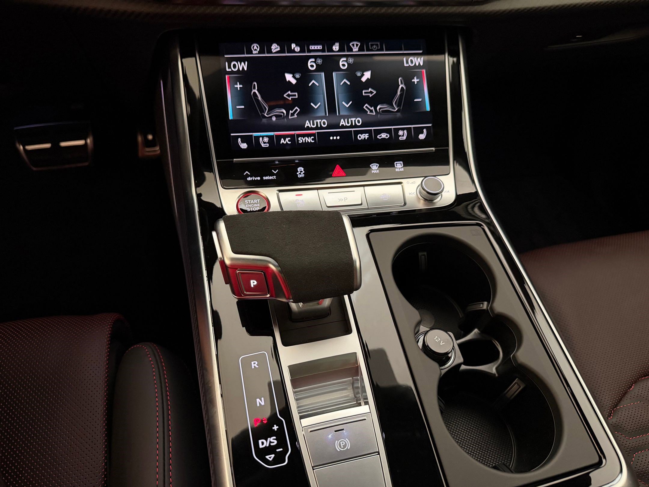 New 2026 Audi RS Q8 performance AWD/4WD image 25
