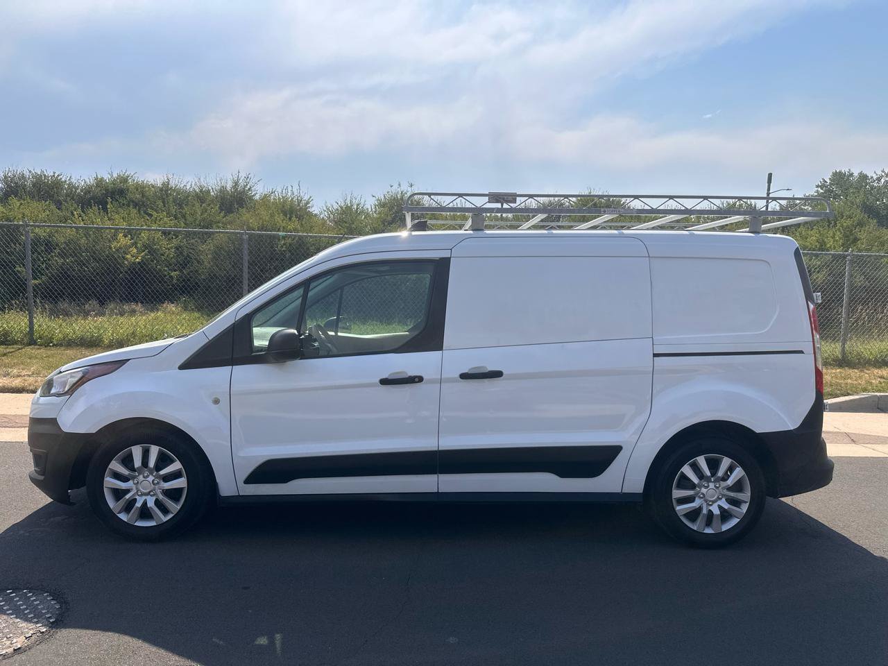 Used 2019 Ford Transit Connect XL FWD image 2