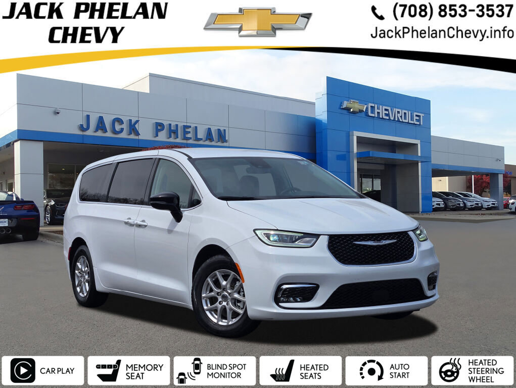 Used 2024 Chrysler Pacifica Touring-L FWD image 1