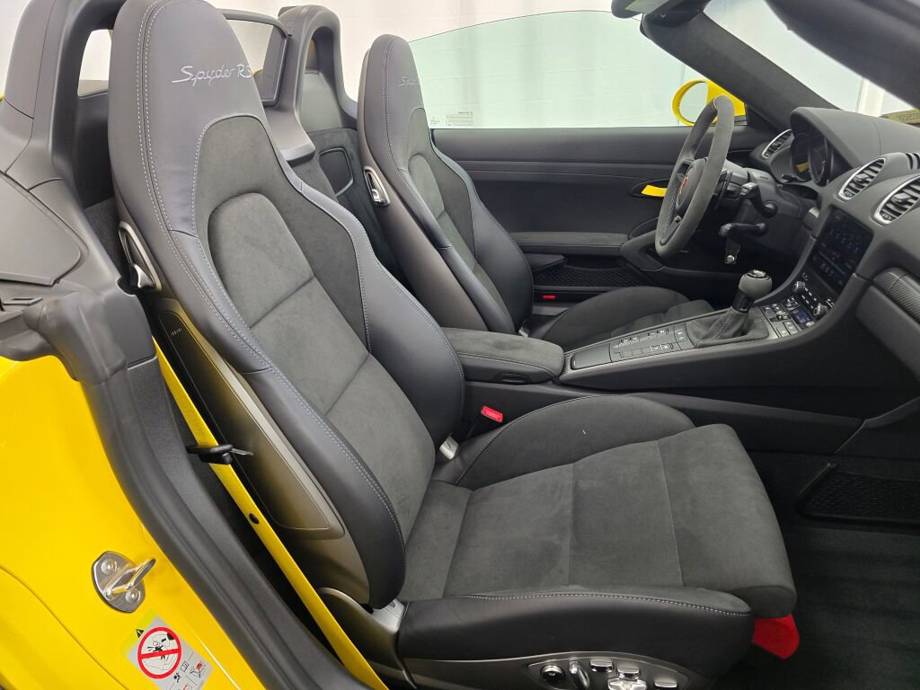 Certified 2025 Porsche 718 Boxster Spyder RS image 21