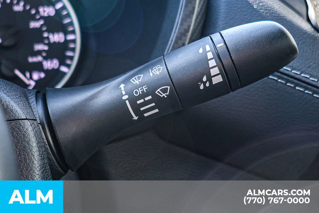 Used 2024 Nissan Sentra SV FWD image 32