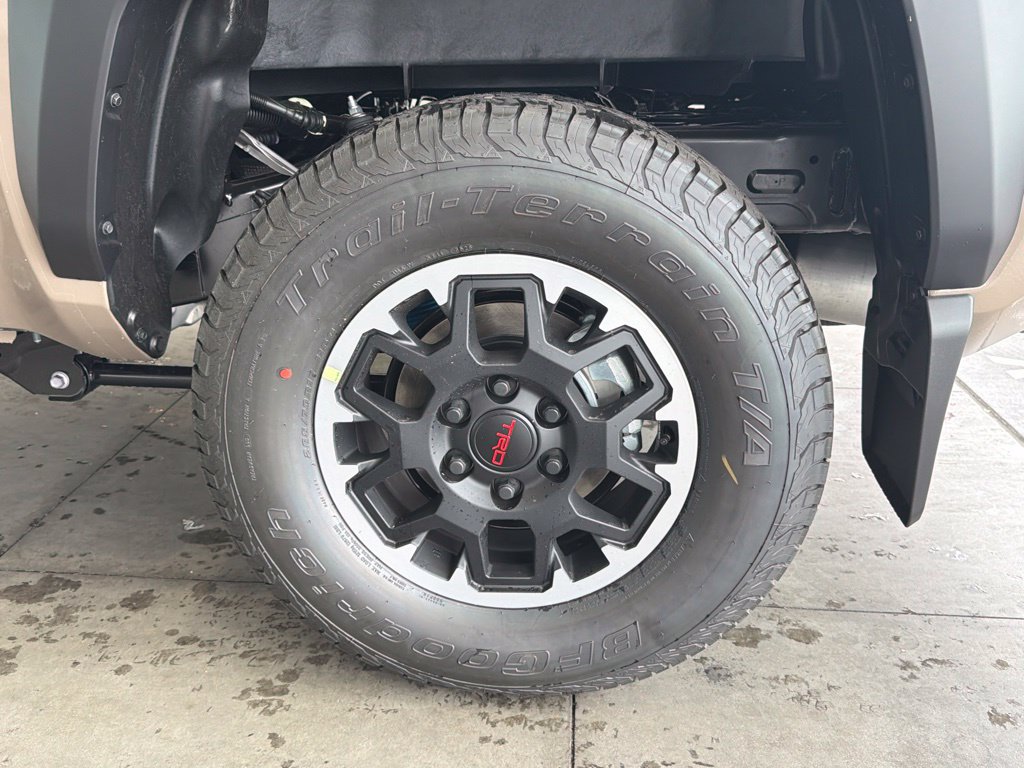 New 2026 Toyota Tacoma TRD Off-Road AWD/4WD image 14
