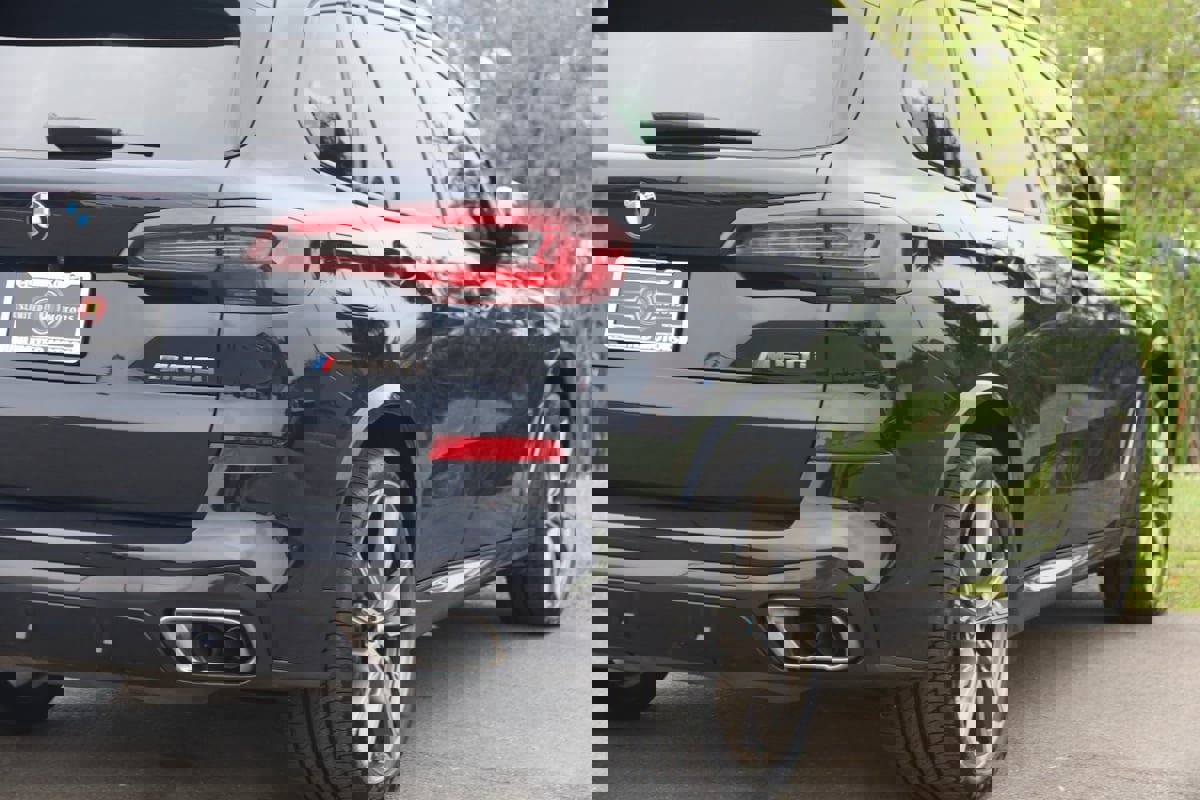 Used 2021 BMW X5 M50i image 66