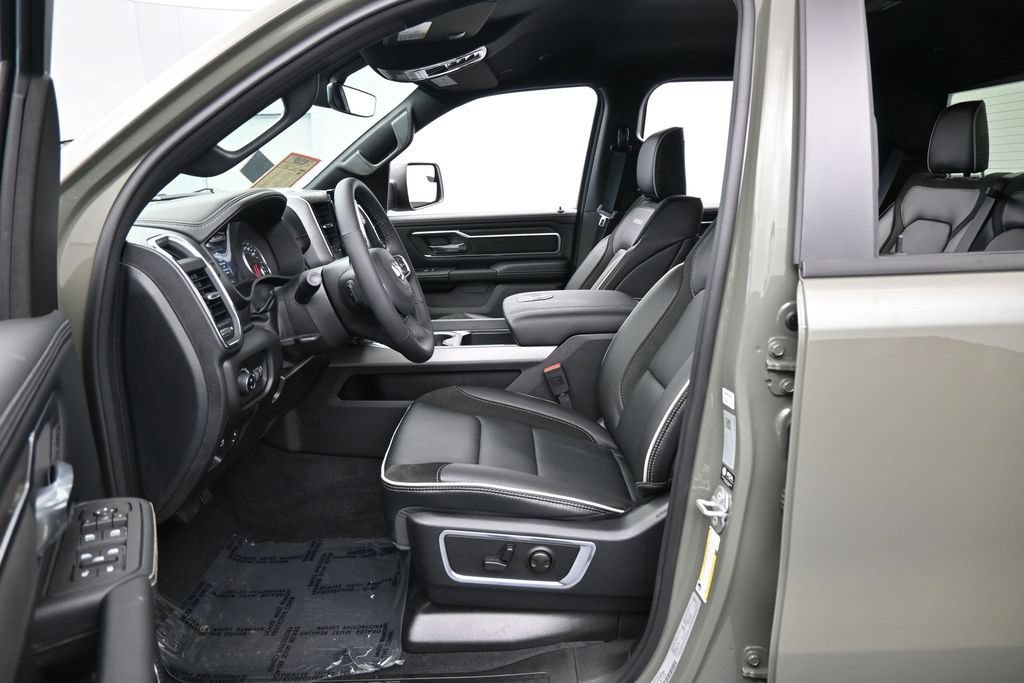 Used 2026 RAM 1500 Laramie w/ Night Edition AWD/4WD image 11