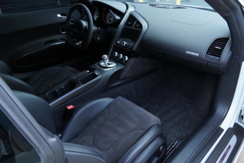 Used 2012 Audi R8 GT AWD/4WD image 59