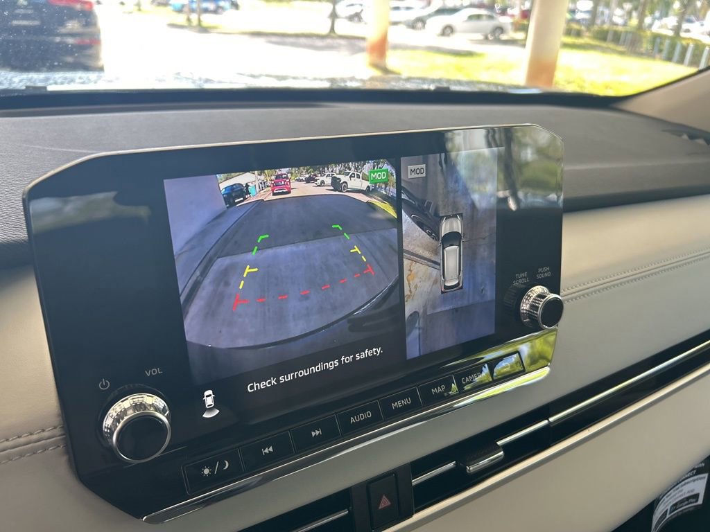 New 2025 Mitsubishi Outlander SEL image 10