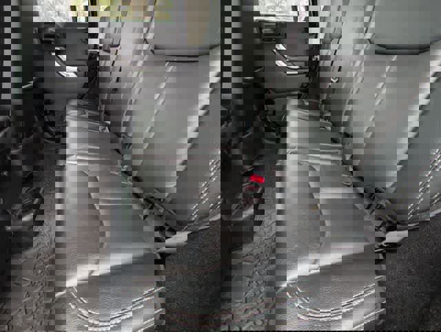 Used 2017 Jeep Wrangler Unlimited Rubicon AWD/4WD image 20