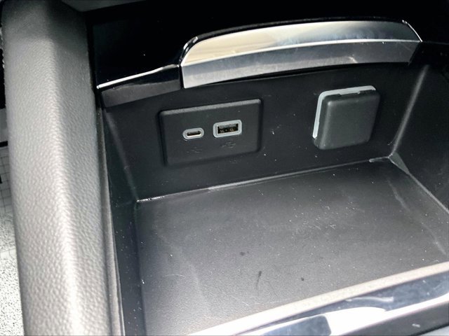 Used 2023 Buick Envision Essence w/ Sport Touring Package AWD/4WD image 26