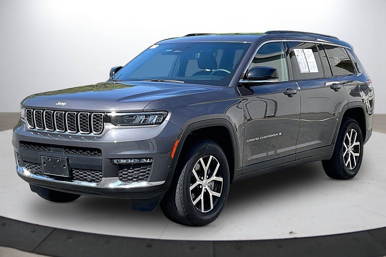 Used 2024 Jeep Grand Cherokee L Limited w/ Luxury Tech Group II image 4