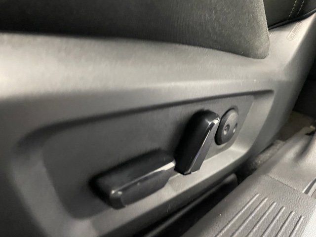 Used 2023 Nissan Rogue SV image 7