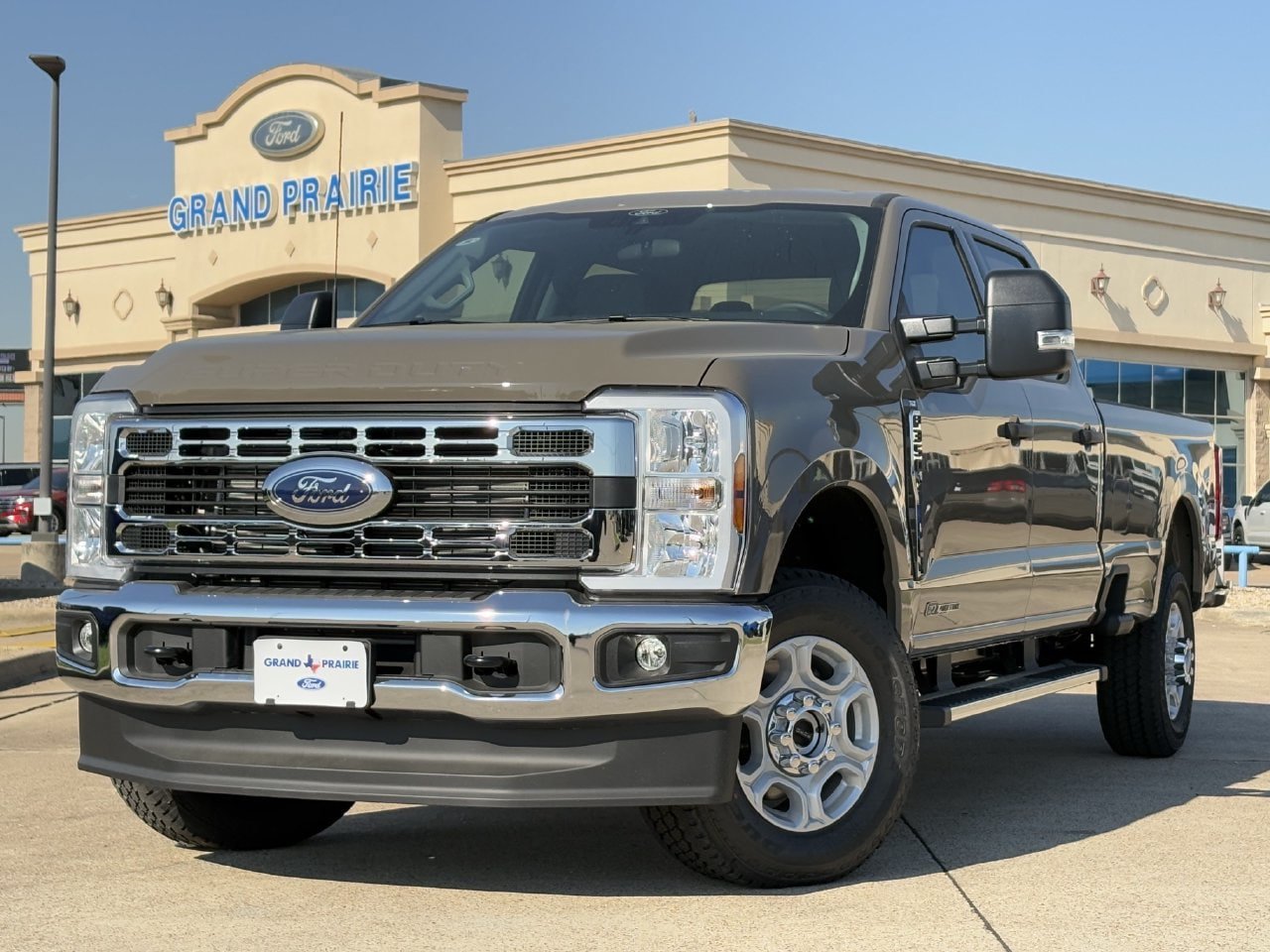 New 2026 Ford F350 XLT AWD/4WD image 2