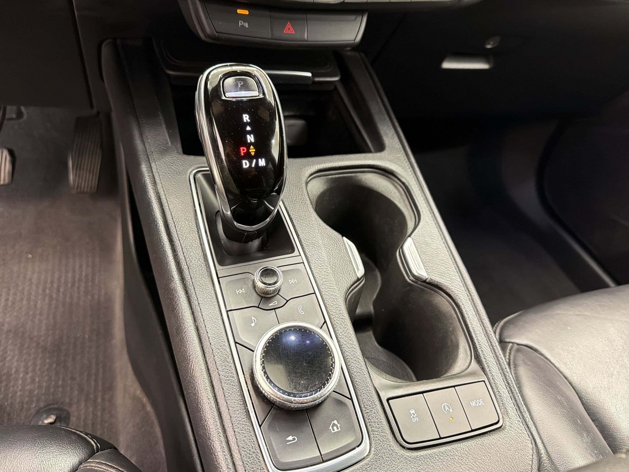 Used 2020 Cadillac XT4 Premium Luxury image 16