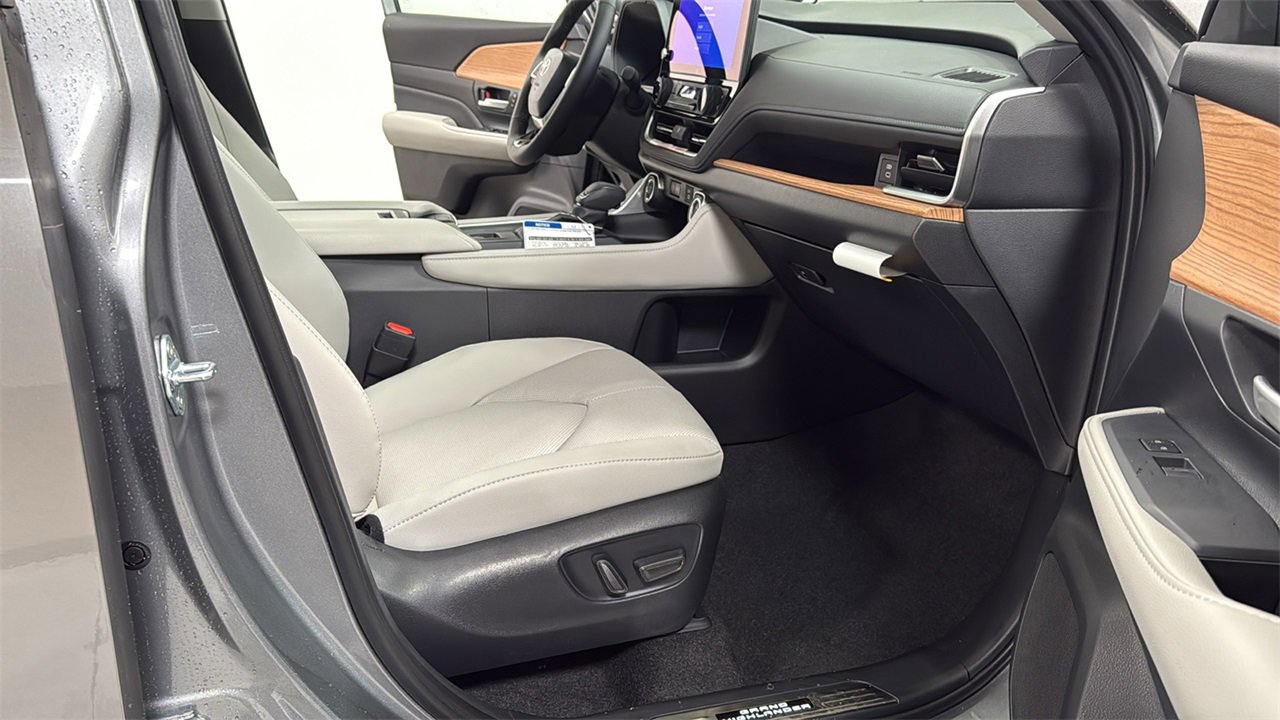 New 2026 Toyota Grand Highlander Limited image 19