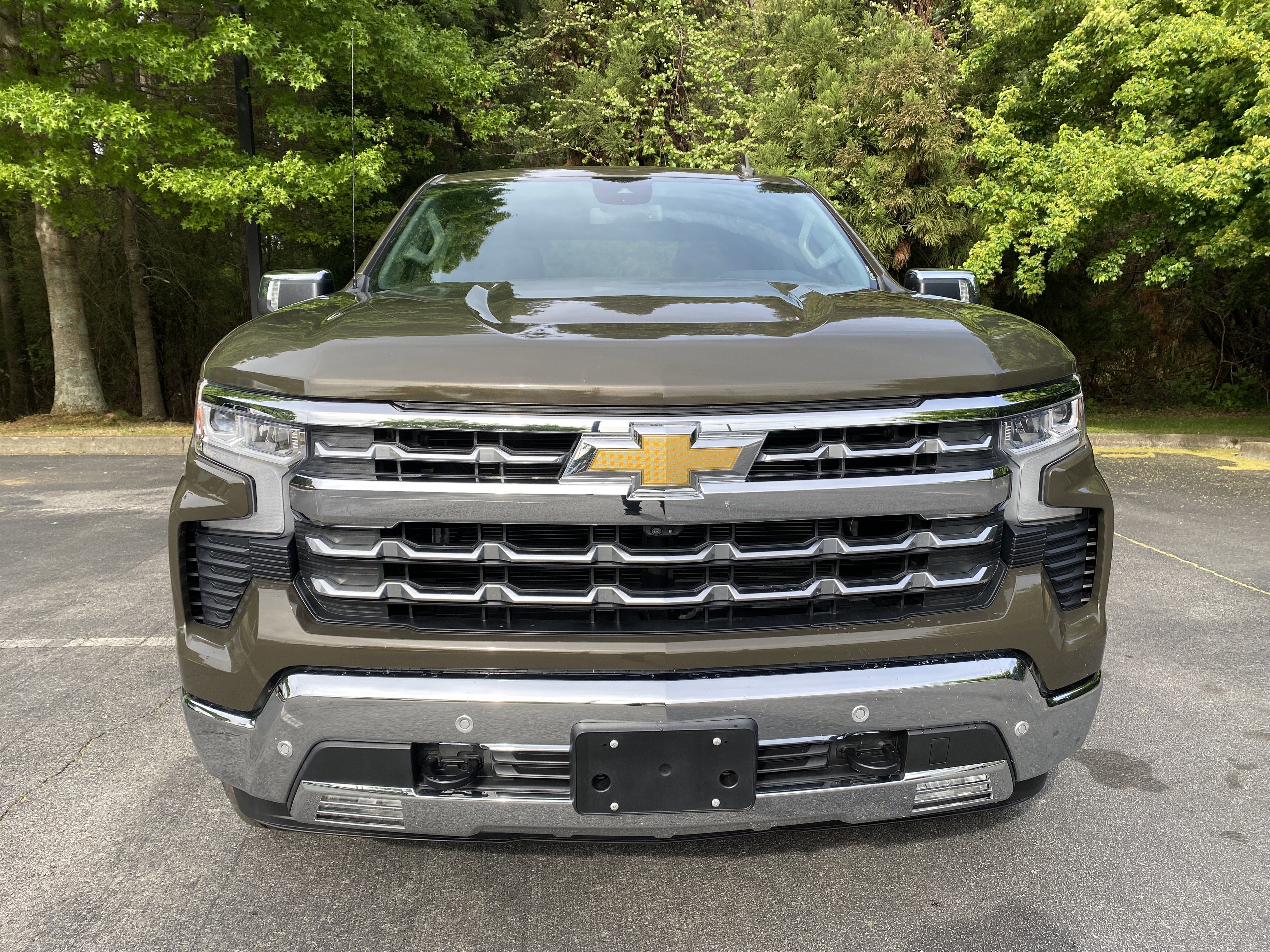 Used 2023 Chevrolet Silverado 1500 LTZ image 3