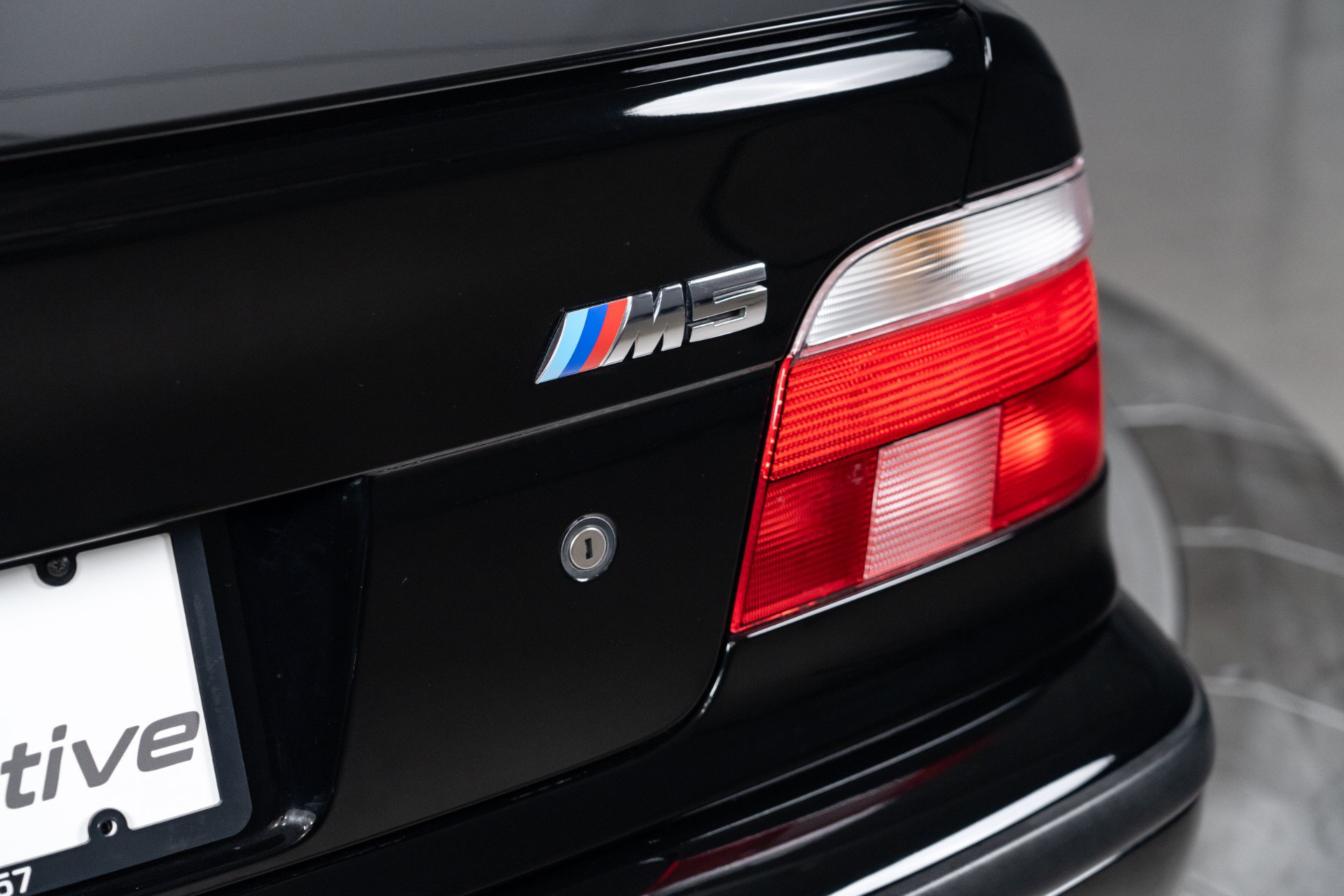 Used 2000 BMW M5 RWD image 15