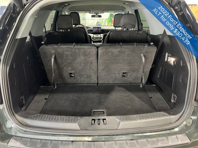 Used 2022 Ford Explorer XLT w/ Equipment Group 202A image 18