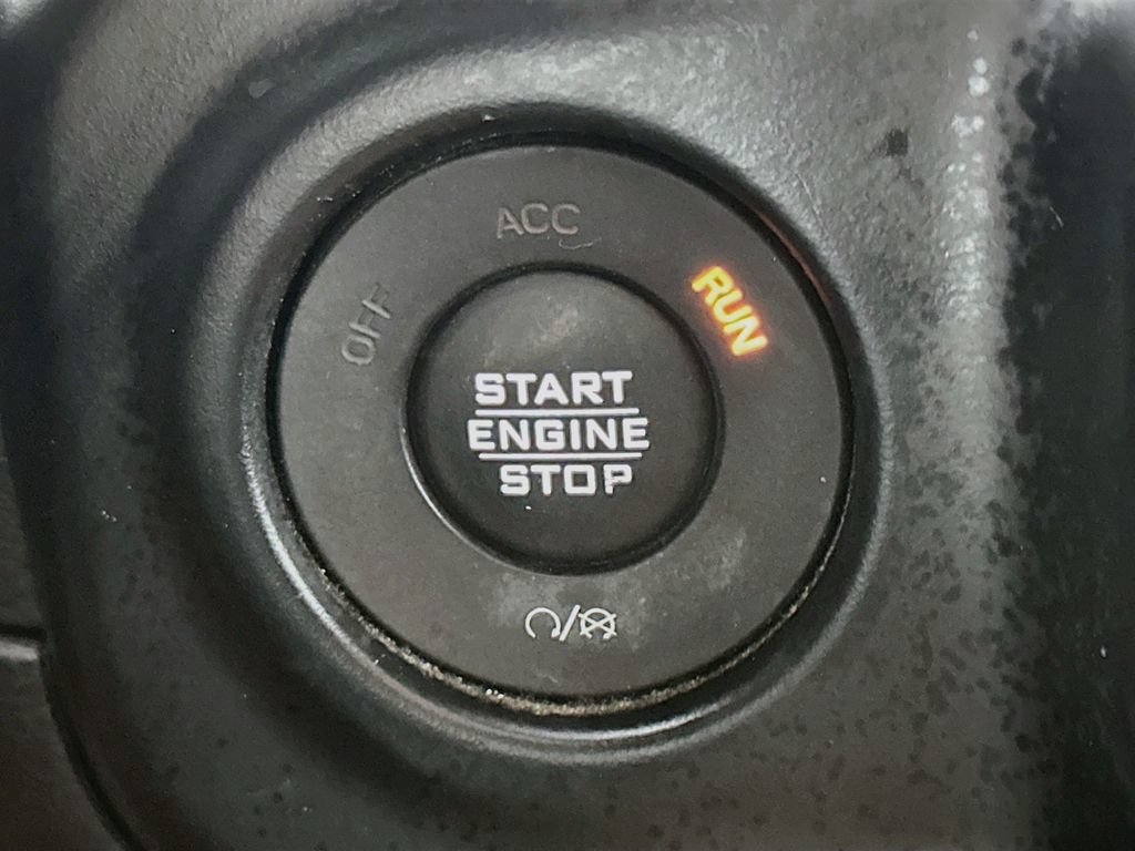Used 2020 Jeep Wrangler Sport AWD/4WD image 25