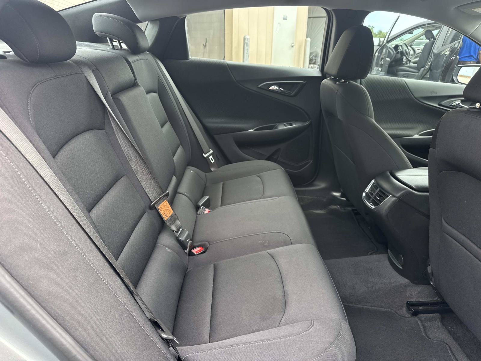Used 2025 Chevrolet Malibu LT FWD image 10