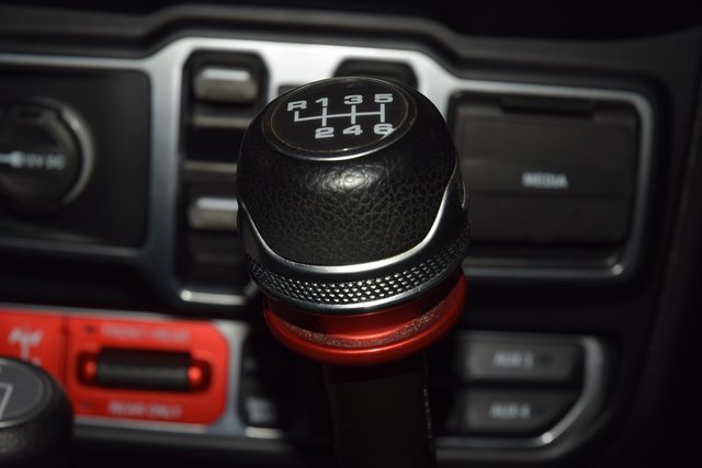 Used 2021 Jeep Wrangler Unlimited Rubicon image 35