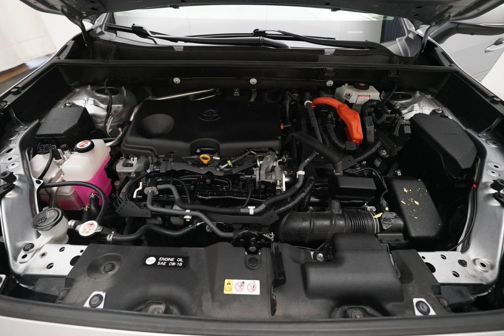 Used 2019 Toyota RAV4 Limited AWD/4WD image 3
