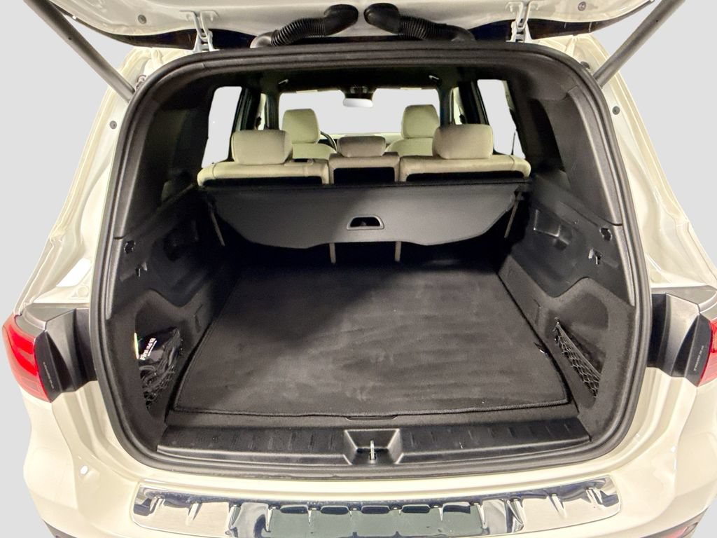 Certified 2025 Mercedes-Benz GLB 250 image 28