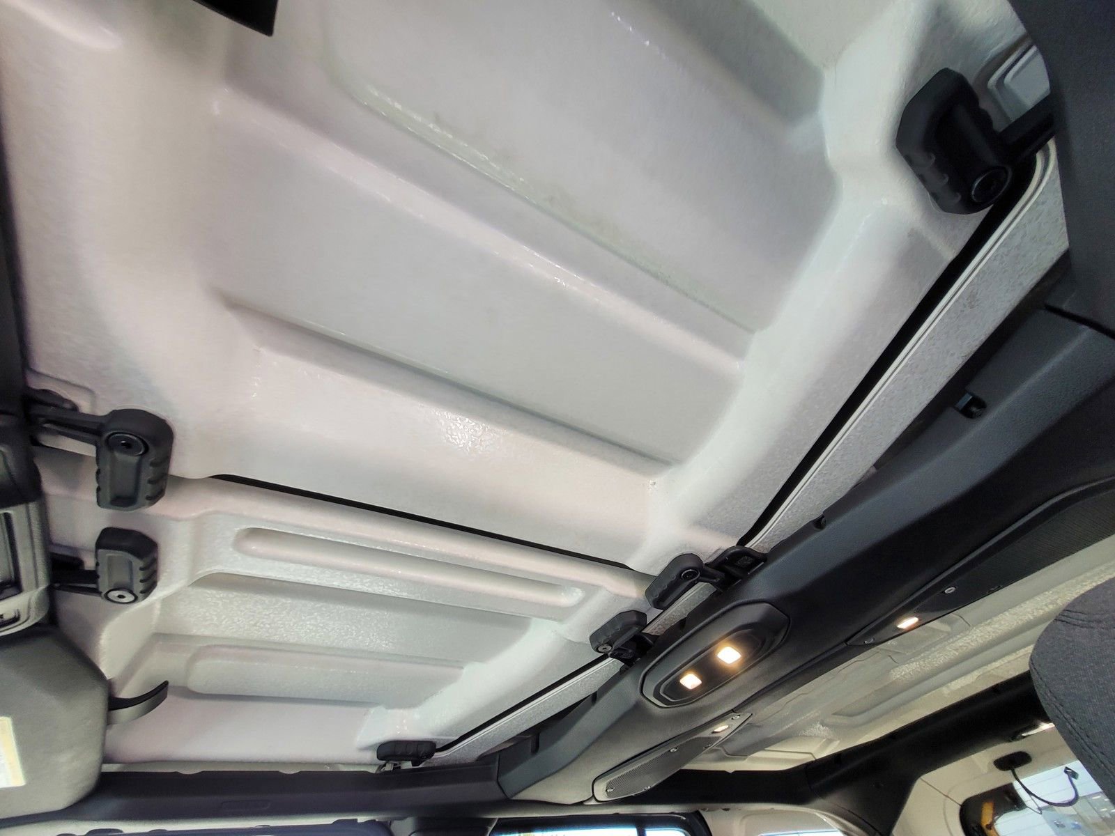 Used 2024 Jeep Wrangler Unlimited AWD/4WD image 19